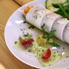 Ananas - porkkana - kurkku - rullina