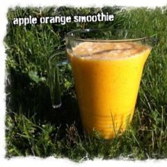 Omena oranssi smoothie aamiaiseksi! <3