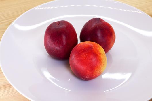 Nectarines 