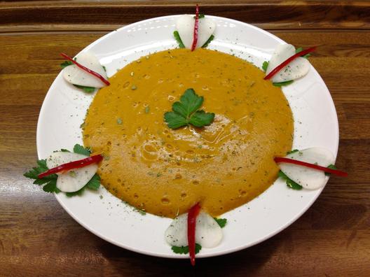 Orange - omena - persilja - keitto